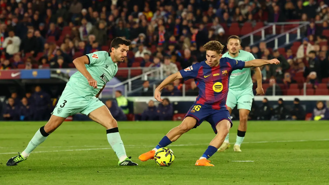 موعد مباراة برشلونة وبيلباو والقنوات الناقلة وتشكيل المعلقين المنتظر للمواجهة المرتقبة